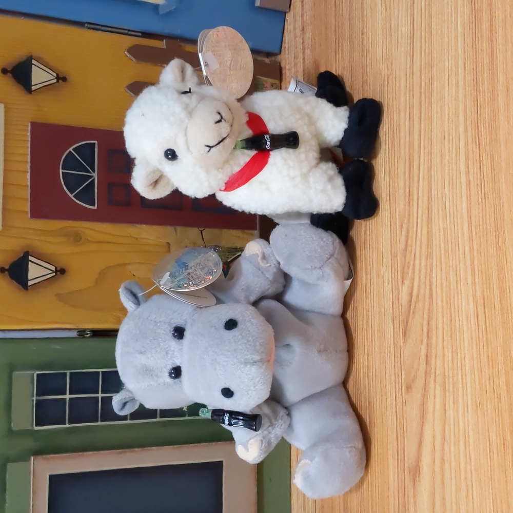 Vintage 1999 Coca-Cola Bean Bag Plush Collections Woolsey Sheep/ Amos